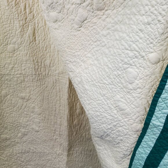 Gorgeous Vintage Hand Made Folk Art Dancing Daffodils Quilt Greens Yellows - Picture 5 of 5